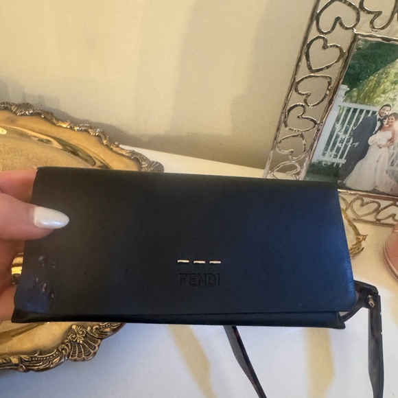 Fendi Brown Oversized Square Sunglasses - Picture 6 of 6